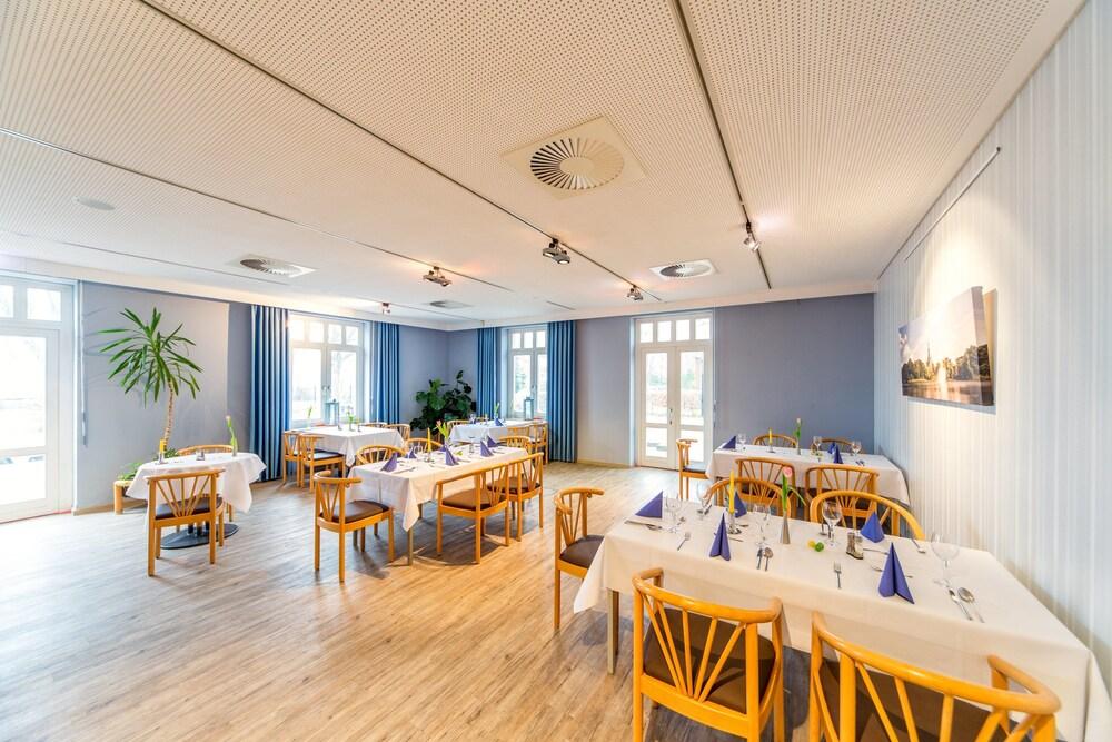 Hotel Ruegenblick Stralsund Luaran gambar